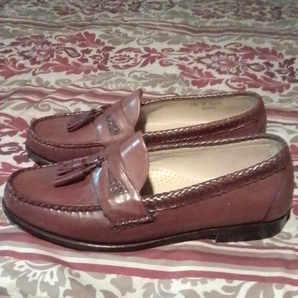 Allen Edmonds men's loafer shoes - Picture 1 of 4